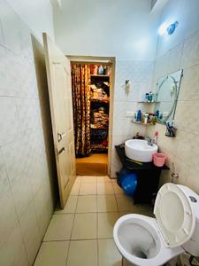 Bathroom Image of 1550 Sq.ft 3 BHK Apartment / Flat for sale in JTPL City Plots, Sector 115 Mohali for Rs. 5200000