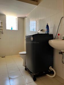 Bathroom Image of 600 Sq.ft 1 BHK Apartment / Flat for rent in Calangute Goa for Rs. 23000
