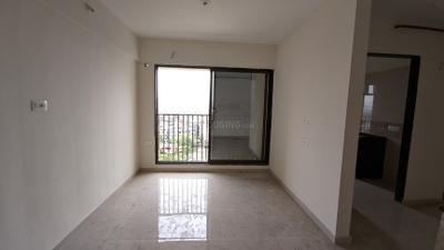 Living Room Image of 750 Sq.ft 2 BHK Apartment / Flat for rent in EV 10 Marina Bay, Vashi Navi Mumbai for Rs. 55000