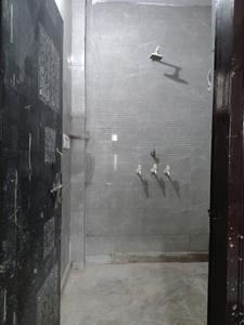 Common Bathroom Image of 700 Sq.ft 1 BHK Builder Floor for rent in Delta I Greater Noida for Rs. 18000