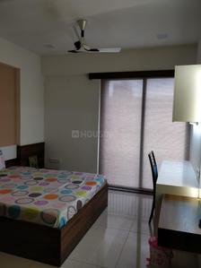 Bedroom Image of 2163 Sq.ft 4 BHK Apartment / Flat for rent in Goyal Riviera Blues, Prahlad Nagar Ahmedabad for Rs. 130000