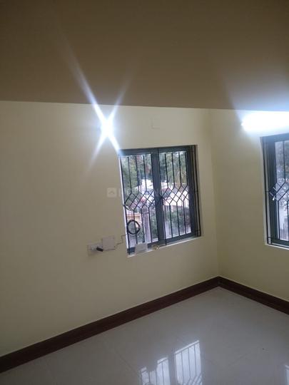 cheran flat Main Image 1