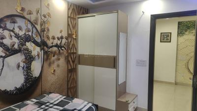 Bedroom Image of 1100 Sq.ft 3 BHK Builder Floor for rent in Dwarka Mor New Delhi for Rs. 18500