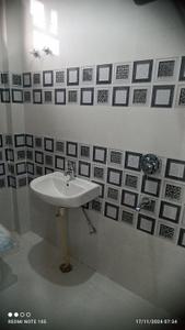 Bathroom Image of 2000 Sq.ft 4 BHK Independent House for sale in Haibat Mau Mawaiya Lucknow for Rs. 8600000