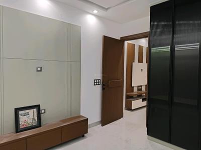 Bedroom Image of 1700 Sq.ft 3 BHK Builder Floor for sale in Vaishali Ghaziabad for Rs. 18000000