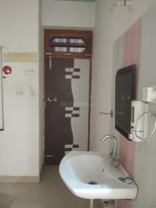 Bathroom Image of 1700 Sq.ft 2 BHK Builder Floor for rent in Vrindavan Yojana Lucknow for Rs. 15000