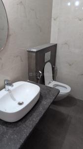 Bathroom Image of 2950 Sq.ft 4 BHK Apartment / Flat for rent in Janta Falcon View, JLPL Industrial Area Mohali for Rs. 77000