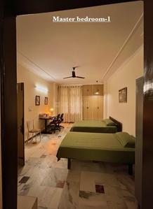 Bedroom Image of 2700 Sq.ft 4 BHK Independent House for rent in Sector 31 Noida for Rs. 70000