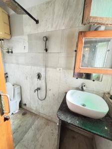 Image of 2000 Sq.ft 3 BHK Apartment / Flat for rent in Sector 18 Dwarka, New Delhi for Rs. 50000