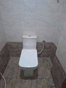 Bathroom Image of 1080 Sq.ft 2 BHK Apartment / Flat for rent in Ramapuram Chennai for Rs. 30000