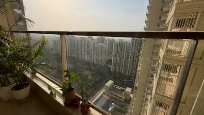Balcony Image of 1752 Sq.ft 2 BHK Apartment / Flat for rent in DLF One Midtown, Karampura New Delhi for Rs. 74000