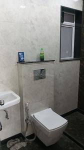 Bathroom Image of 700 Sq.ft 2 BHK Apartment / Flat for sale in Malad West Mumbai for Rs. 21500000
