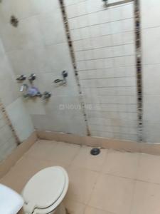 Bathroom Image of 1350 Sq.ft 3 BHK Builder Floor for rent in Kirti Nagar New Delhi for Rs. 55000