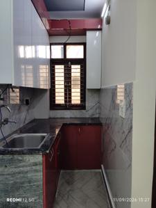 Kitchen Image of 600 Sq.ft 2 BHK Builder Floor for rent in Shree Radhey Krishna Homes, Shastri Nagar New Delhi for Rs. 16500