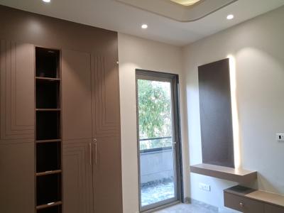 Bedroom Image of 1800 Sq.ft 3 BHK Builder Floor for sale in Paschim Vihar New Delhi for Rs. 36000000