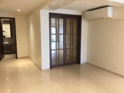 Bedroom Image of 3500 Sq.ft 4 BHK Apartment / Flat for rent in Sunteck Signia Isles, Bandra East Mumbai for Rs. 760000