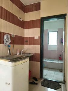 Common Bathroom Image of 1127 Sq.ft 2 BHK Apartment / Flat for sale in S S Sai Majestic, Pimple Saudagar Pune for Rs. 10000000