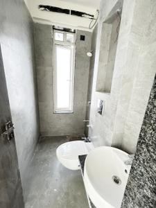 Bathroom Image of 1000 Sq.ft 3 BHK Apartment / Flat for rent in Borivali West Mumbai for Rs. 90000