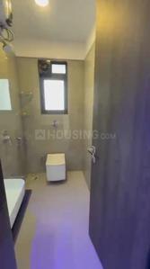 Bathroom Image of 700 Sq.ft 2 BHK Apartment / Flat for rent in DLH Leo Tower, Andheri West Mumbai for Rs. 125000