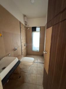 Bathroom Image of 1600 Sq.ft 3 BHK Apartment / Flat for sale in Millennium Court, Andheri West Mumbai for Rs. 43000000