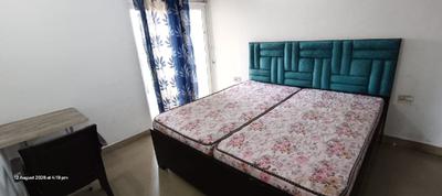 Bedroom Image of 750 Sq.ft 1 BHK Apartment / Flat for rent in Amrapali Princely Estate, Sector 76 Noida for Rs. 15000