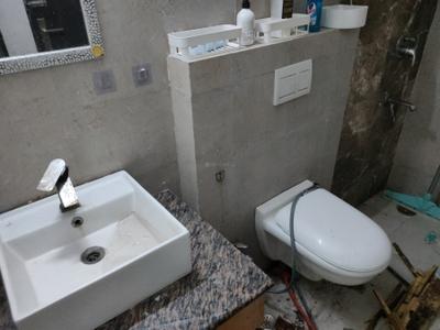 Bathroom Image of 685 Sq.ft 1 BHK Apartment / Flat for sale in Sunworld Arista, Sector 168 Noida for Rs. 8600000