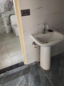 Bathroom Image of 1000 Sq.ft 1 BHK Independent House for rent in Polio Nathuwala Dehradun for Rs. 10000