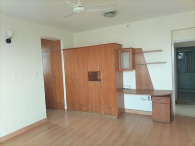Bedroom Image of 2000 Sq.ft 3 BHK Apartment / Flat for rent in DLF Richmond Park, Sector 43 Gurgaon for Rs. 86000