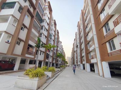 Image of 710 Sq.ft 1 BHK Apartment / Flat for sale in Sri Sri Aero City, Bongloor, Hyderabad for Rs. 2950000