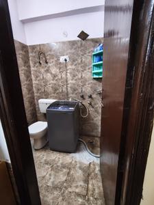 Bathroom Image of 1114 Sq.ft 3 BHK Apartment / Flat for sale in Krishna Apartments, Palam Vihar Extension Gurgaon for Rs. 4000000