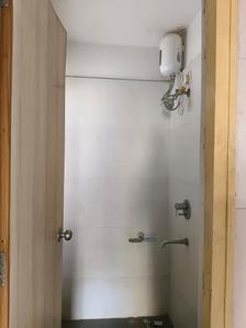 Common Bathroom Image of 500 Sq.ft 1 BHK Apartment / Flat for rent in Lodha Casa Rio, Palava Phase 1 Thane for Rs. 12000