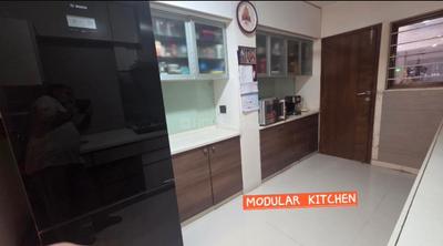 Kitchen Image of 1530 Sq.ft 4 BHK Independent House for sale in Thaltej Ahmedabad for Rs. 23000000