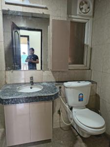 Image of 1380 Sq.ft 3 BHK Apartment / Flat for sale in Amrapali Sapphire, Sector 45, Noida for Rs. 15600000