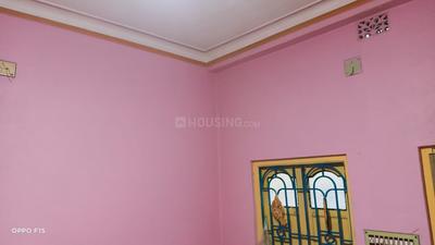 Bedroom Image of 900 Sq.ft 1 BHK Independent House for rent in Kanchrapara North 24 Parganas District for Rs. 7500