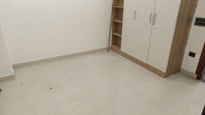 Bedroom Image of 1900 Sq.ft 4 BHK Apartment / Flat for sale in Sector 73 Noida for Rs. 8465000