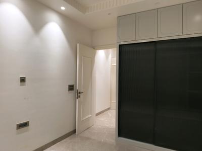 Bedroom Image of 1200 Sq.ft 3 BHK Apartment / Flat for sale in Indirapuram Ghaziabad for Rs. 18000000