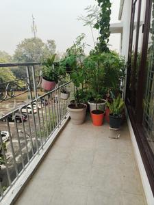 Balcony Image of 1700 Sq.ft 4 BHK Duplex for sale in DDA Sector C Pocket 9, Vasant Kunj New Delhi for Rs. 42000000
