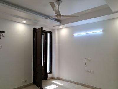Bedroom Image of 2700 Sq.ft 3 BHK Builder Floor for rent in Paschim Vihar New Delhi for Rs. 50000