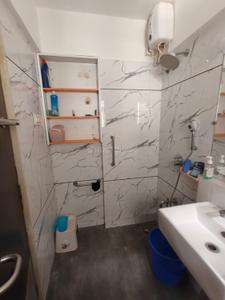 Bathroom Image of PG For Female Only in Santacruz East, Mumbai