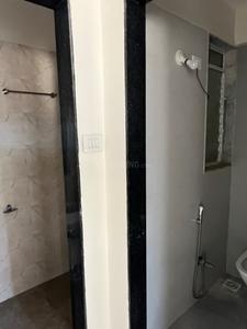 Bathroom Image of 510 Sq.ft 1 BHK Apartment / Flat for rent in Rohan Lifescapes Shubham, Girgaon Mumbai for Rs. 60000