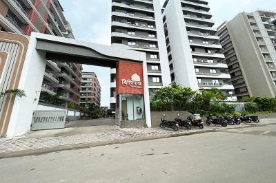 Image of 3240 Sq.ft 3 BHK Apartment / Flat for sale in Nikol, Ahmedabad for Rs. 14300000