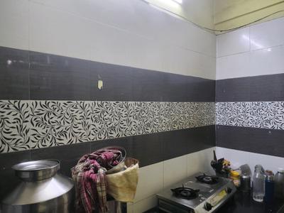 Kitchen Image of 540 Sq.ft 1 BHK Apartment / Flat for rent in Vijay Ratnatej Tower, Kasarvadavali Thane for Rs. 17500