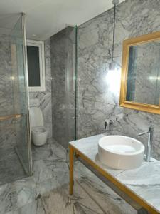 Bathroom Image of 5400 Sq.ft 4.5 BHK Apartment / Flat for sale in Panchshil Yoopune, Magarpatta City Pune for Rs. 100000000