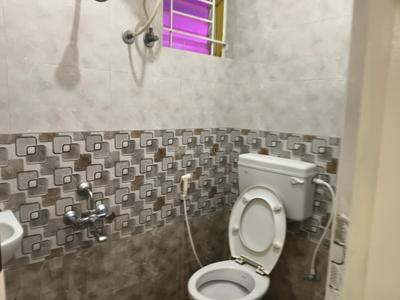 Bathroom Image of 600 Sq.ft 1 BHK Builder Floor for rent in Bellandur Bengaluru for Rs. 20000