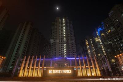 Image of 882 Sq.ft 3 BHK Apartment / Flat for sale in RG Luxury Homes Tower A F And M, Noida Extension, Greater Noida for Rs. 9700000