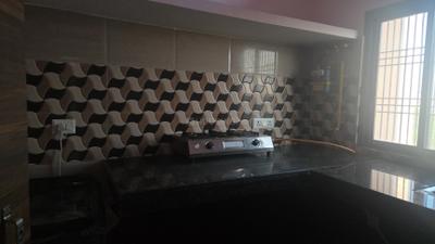 Kitchen Image of 650 Sq.ft 1 BHK Apartment / Flat for rent in Susuwahi Varanasi for Rs. 14000