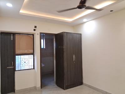 Bedroom Image of 2250 Sq.ft 4 BHK Builder Floor for rent in Paschim Vihar New Delhi for Rs. 47000