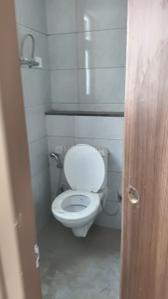 Bathroom Image of 2360 Sq.ft 4.5 BHK Villa for rent in Godrej Crest, Jaypee Greens Greater Noida for Rs. 80000