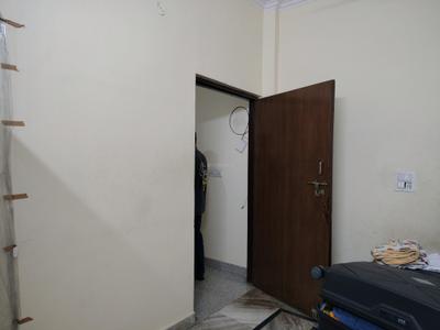Bedroom Image of 650 Sq.ft 1 BHK Apartment / Flat for rent in Rajpur New Delhi for Rs. 13500