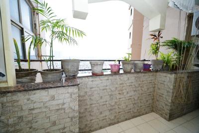 Balcony Image of 1639 Sq.ft 3 BHK Apartment / Flat for sale in Amrapali Sapphire, Sector 45 Noida for Rs. 19900000